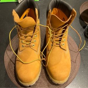 Men’s Timberland boots size 11 M